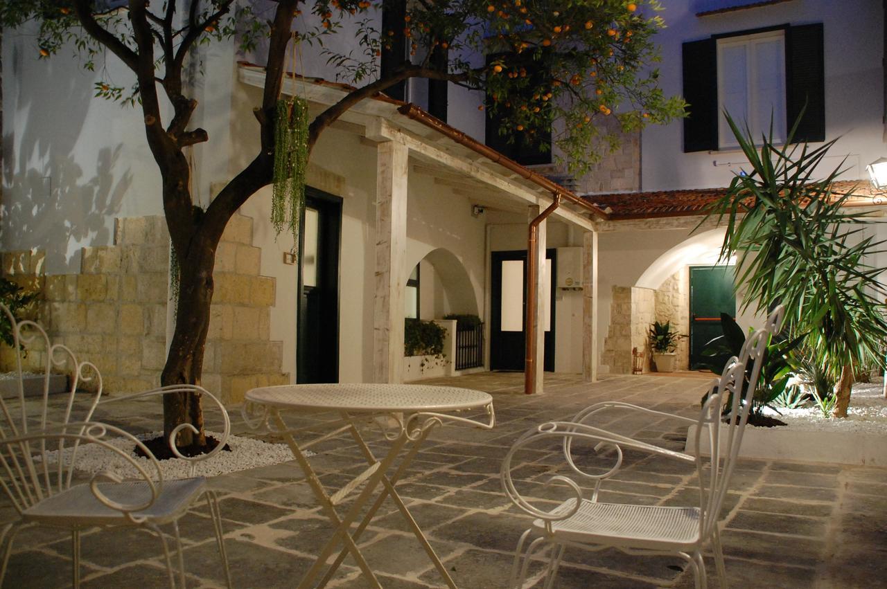 Palazzo Bianchi Domus Holidays Trani Kültér fotó