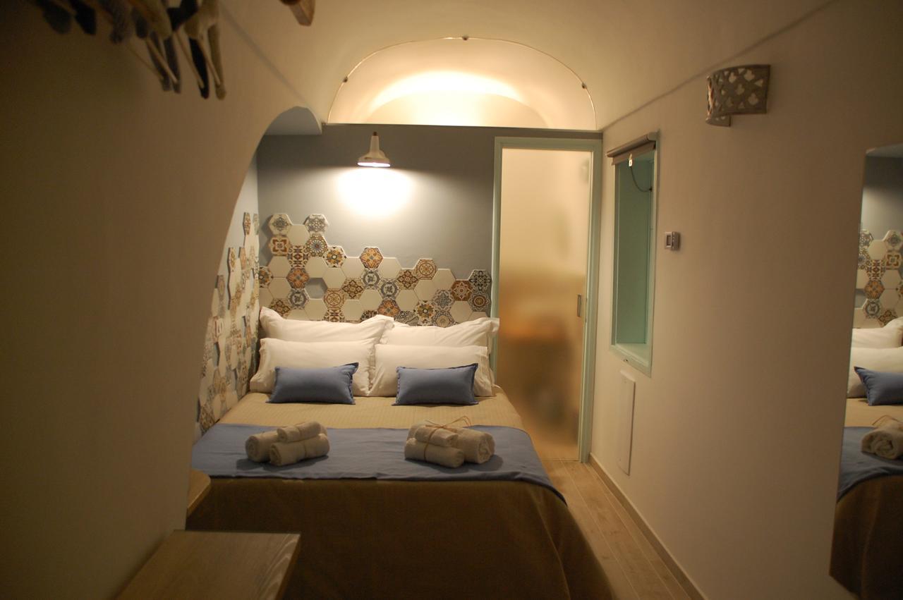 Palazzo Bianchi Domus Holidays Trani Szoba fotó