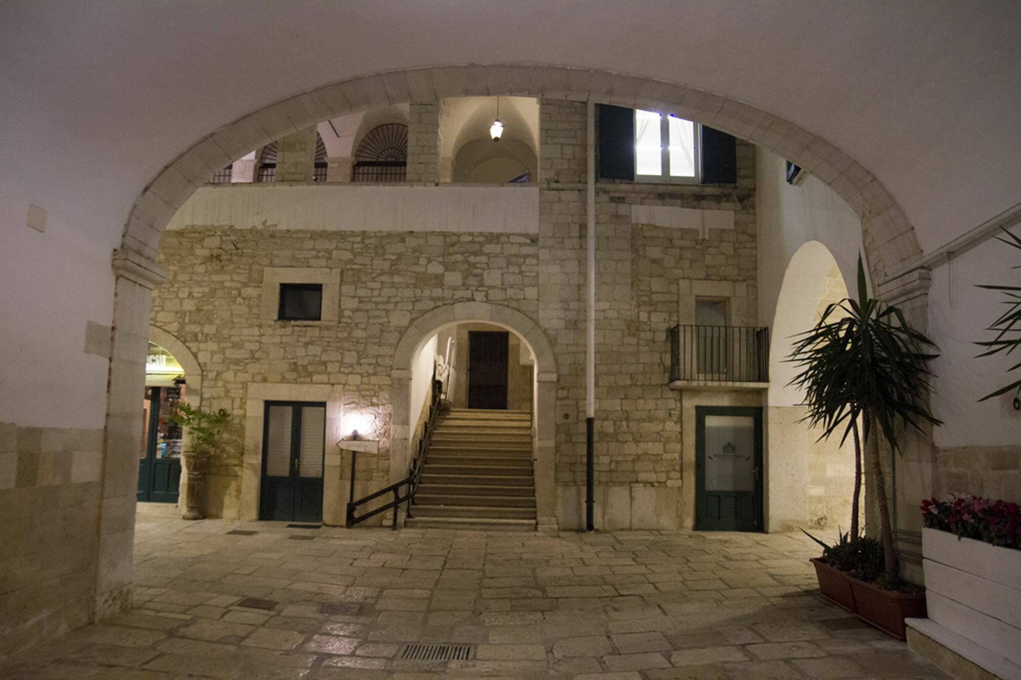 Palazzo Bianchi Domus Holidays Trani Kültér fotó